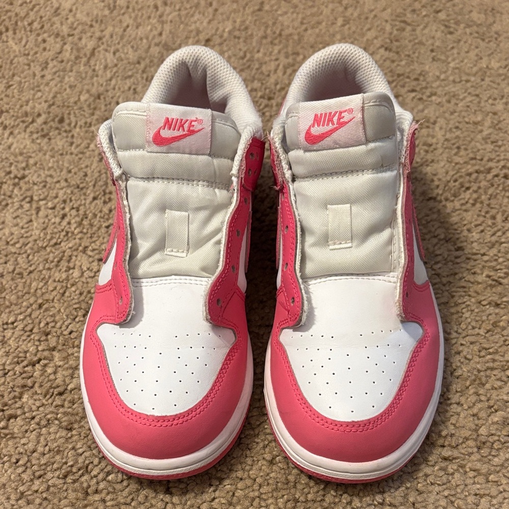 Nike Kids Pink and White Velcro Low-Top Sneakers